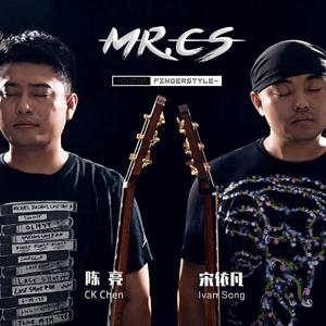 用花洒冲她尿孔play
